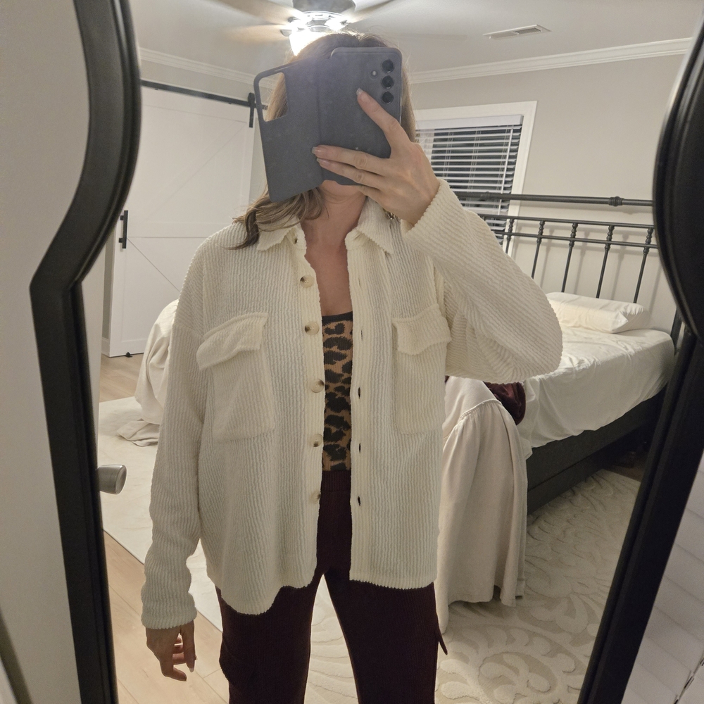 BKE CORDUROY BOYFRIEND SHIRT